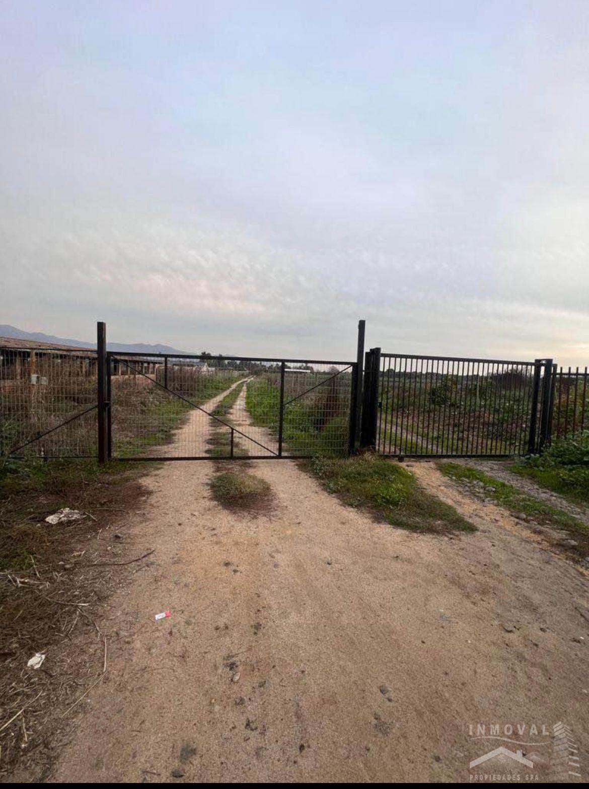 PARCELA DE AGRADO EN LA CRUZ.