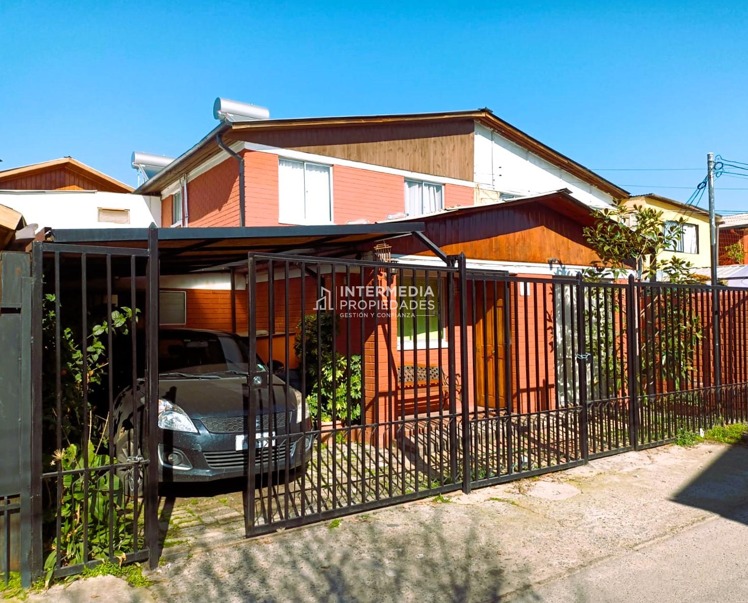 Hermosa casa a pasos del Metro Elisa Correa.