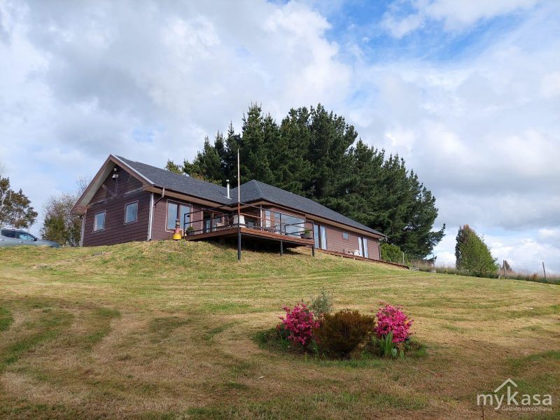 CASA EN PARCELA, NUEVA BRAUNAU