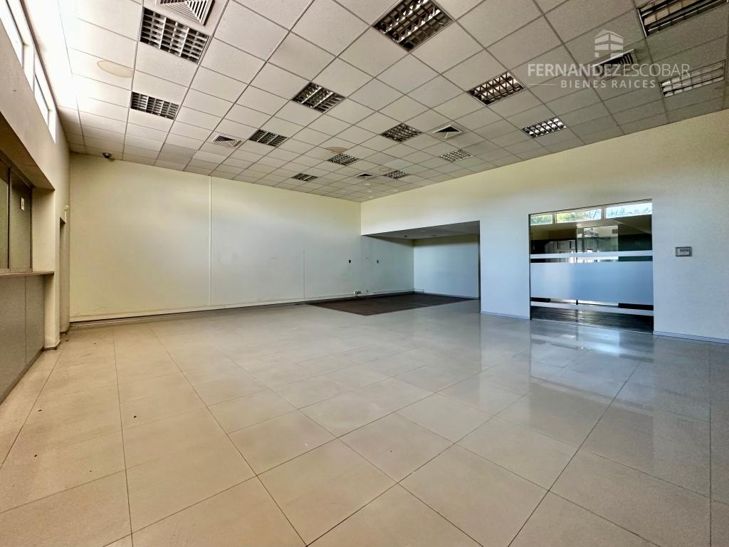 SAN FELIPE - ARRIENDA PROPIEDAD COMERCIAL CON OFICINAS